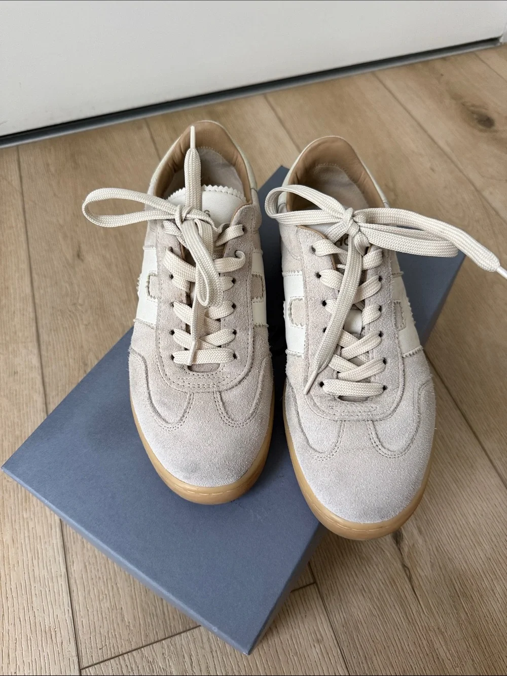 Hogan Cool Women's Sneaker in Beige Soft Suede